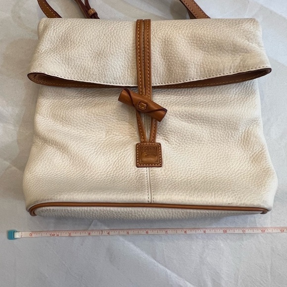 DOONEY AND BOURKE Vintage CrossBody Bag, 11” x 12” Fastened. - Picture 7 of 9